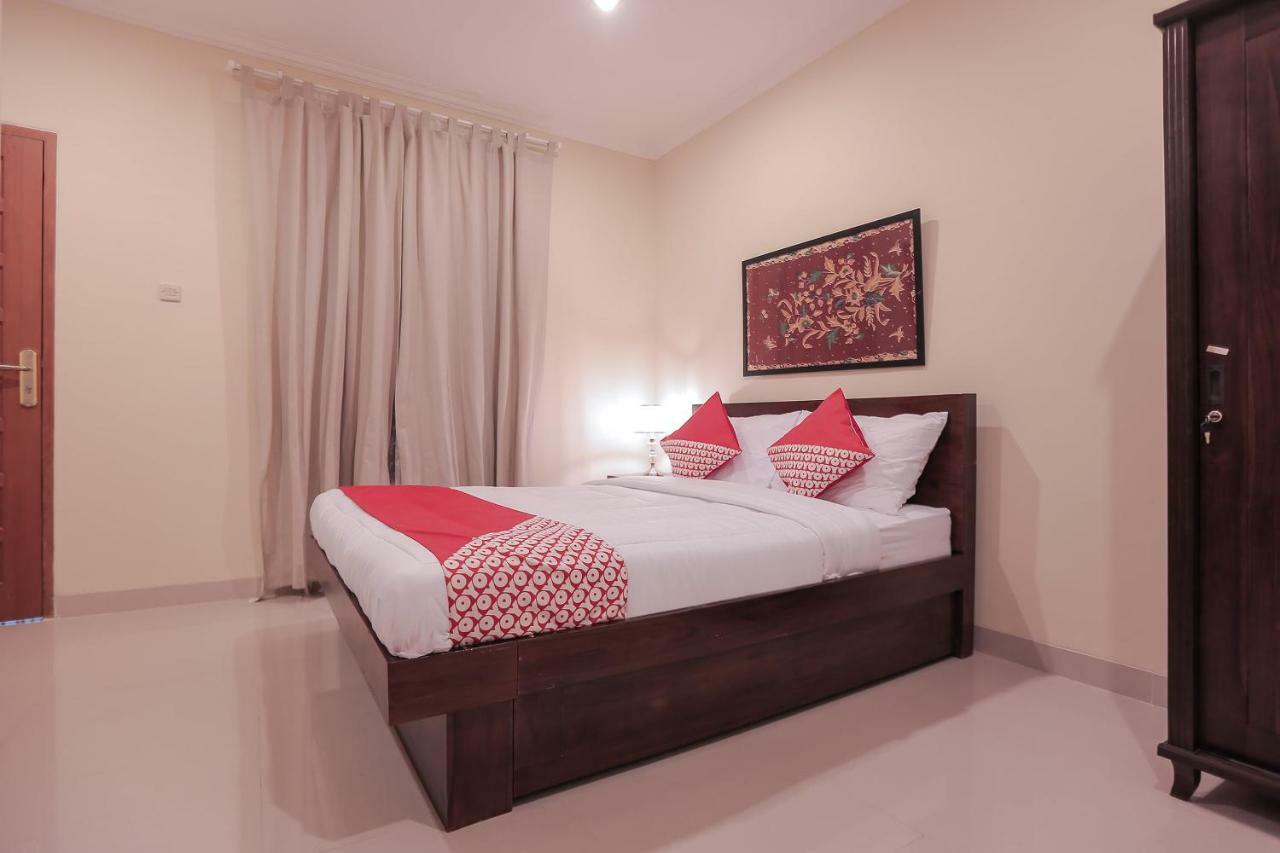 Oyo 133 Griya Ciaji Hotel Jakarta Ngoại thất bức ảnh